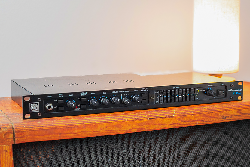 USED AMPLIFICATION