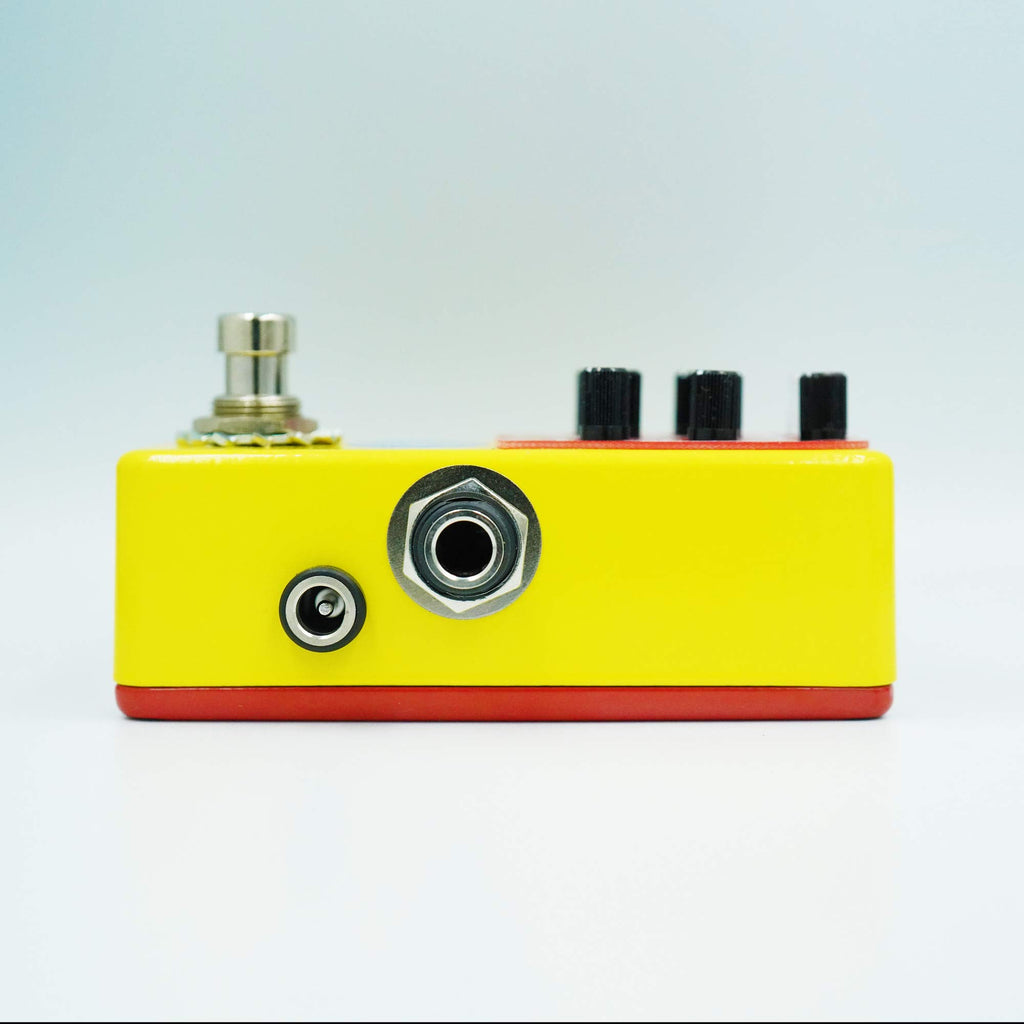 Bananana Effects Matryoshka Bass Synthesizer Pedal