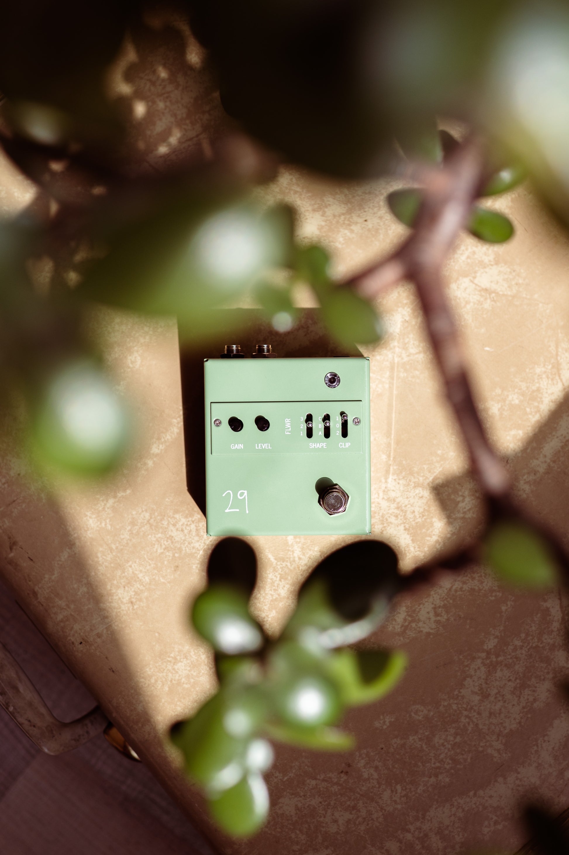 29 flwr pedal 29 Pedals FLWR – Soft Noise Audio