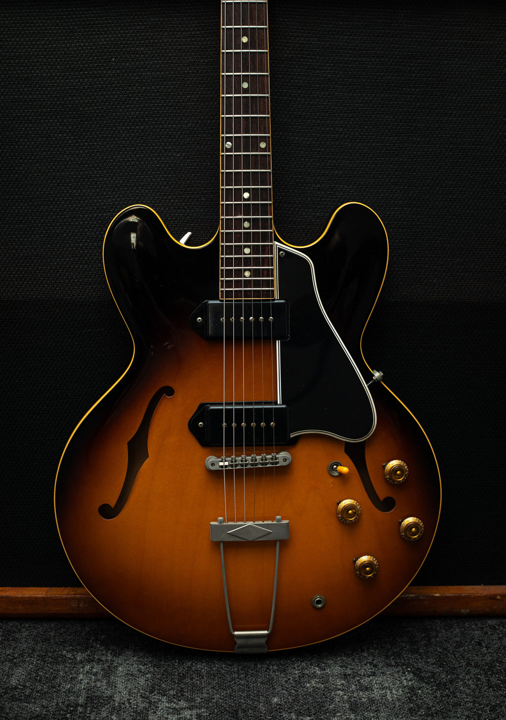 Gibson ES-330 Custom Shop - Tobacco Sunburst (2001)