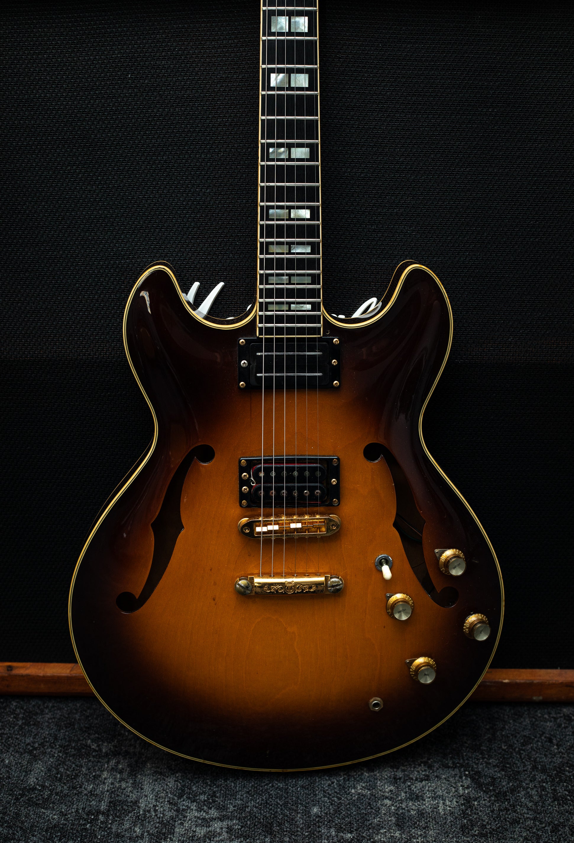 Yamaha SA2000 - Sunburst (1977-1982)