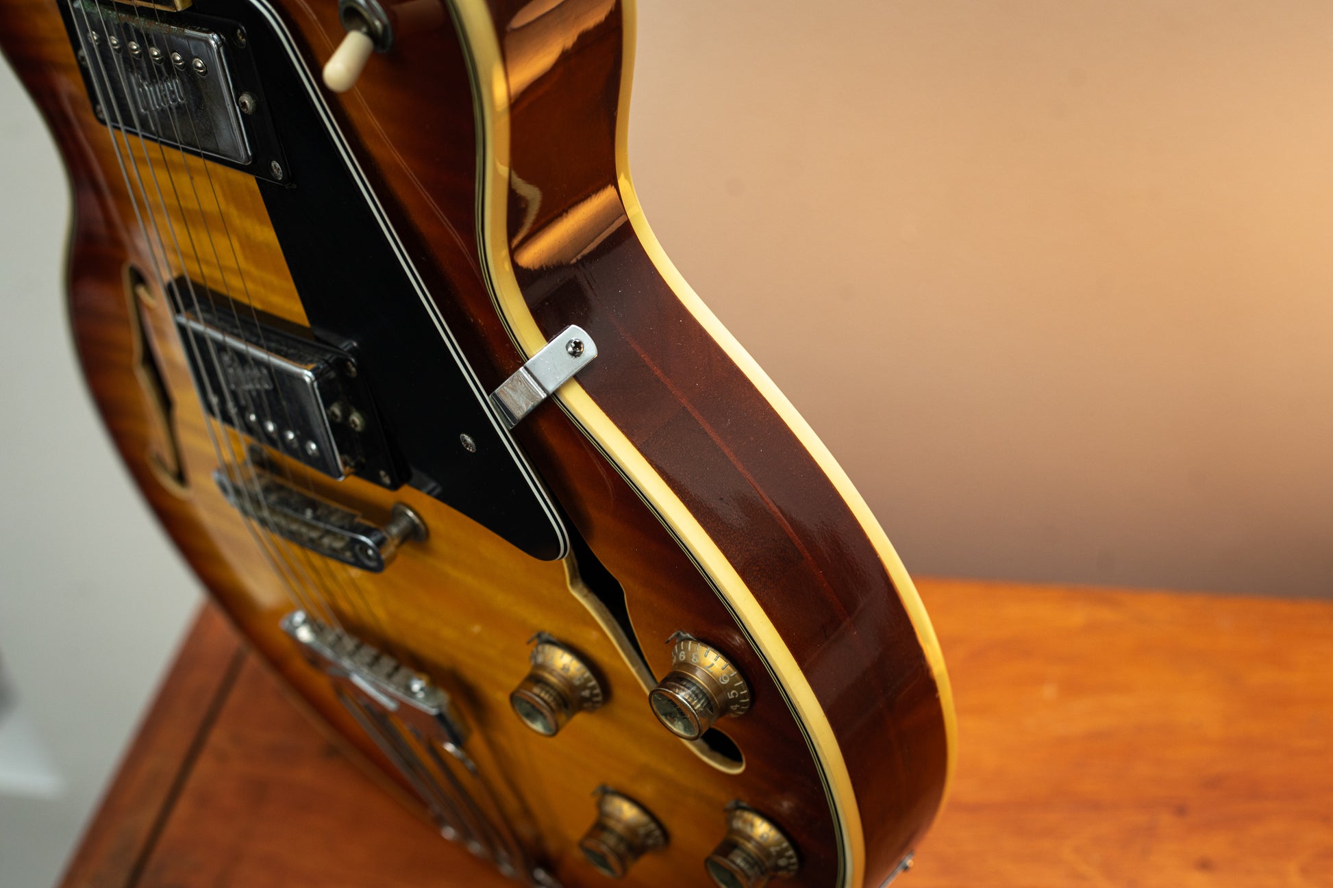 Greco SA-450 - 2 Color Sunburst (1970's)