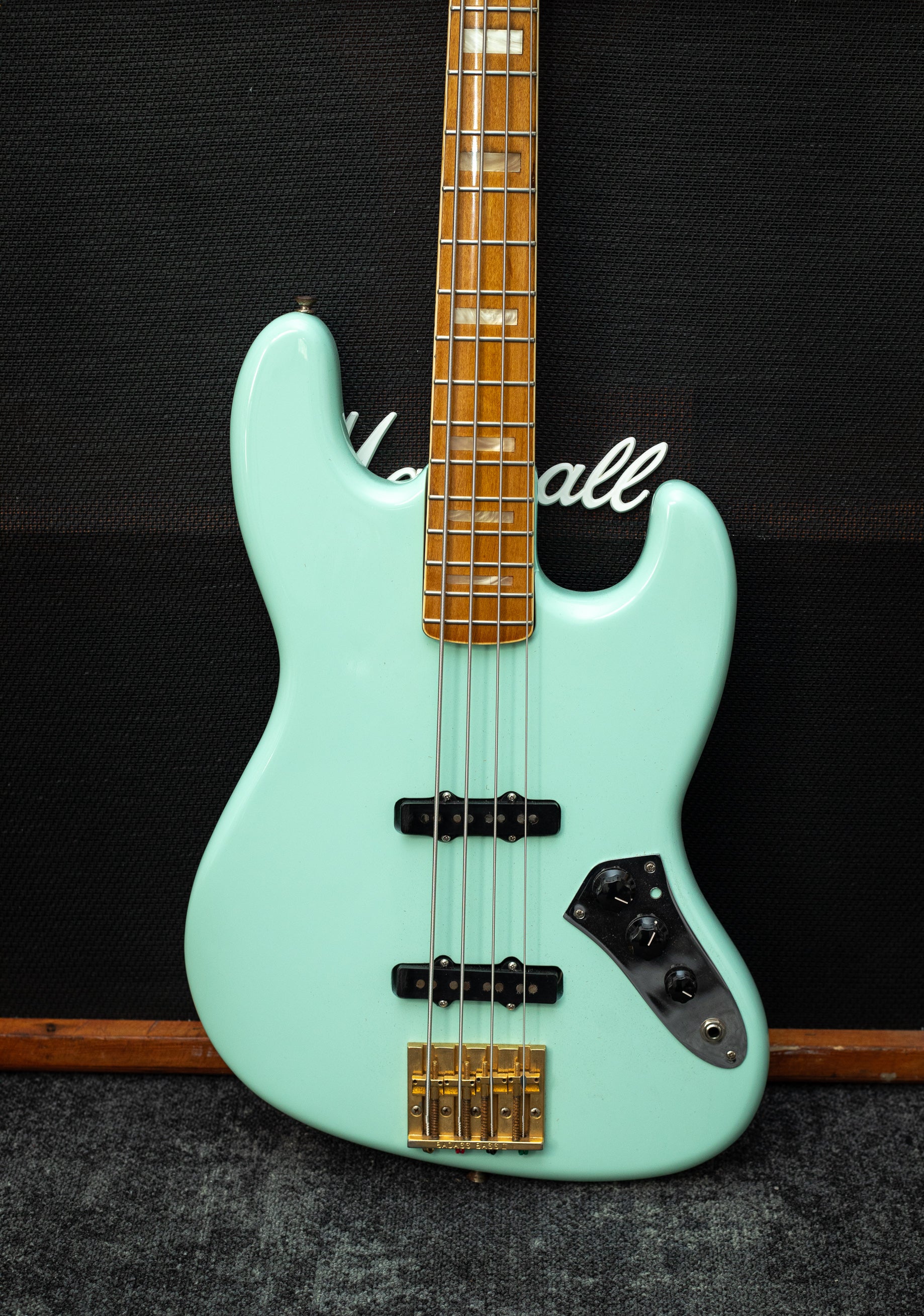 Fender Jazz Bass - Sea Foam Green MODIFIED (1975/76)