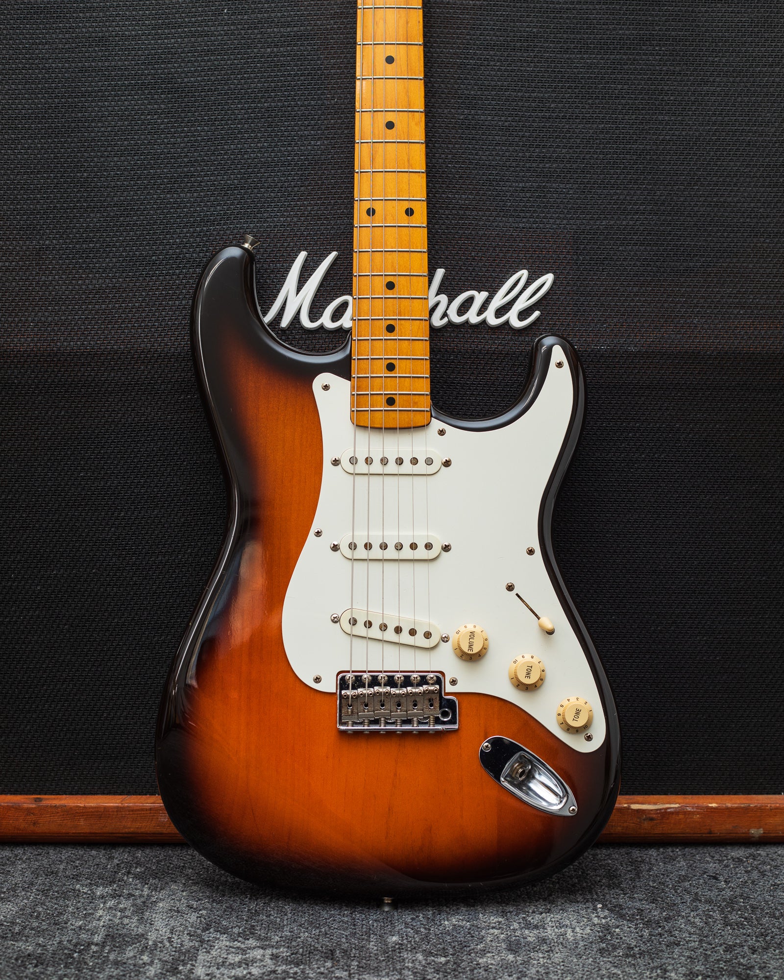 Fender Japan Stratocaster ST57-TX - 2 Tone Sunburst (Early 2000's)