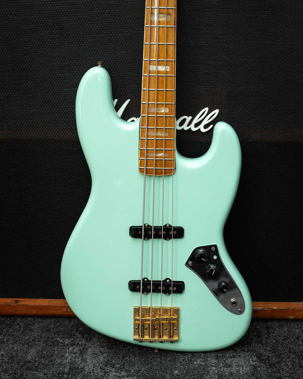 Fender Jazz Bass - Sea Foam Green MODIFIED (1975/76)