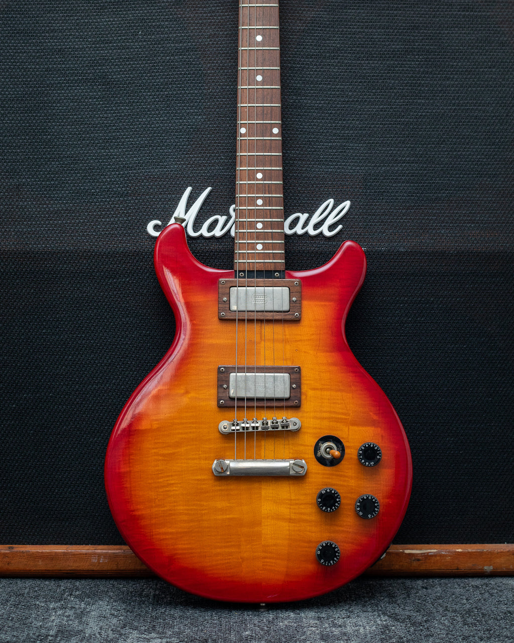 Navigator Les Paul Double Cut - Cherry Burst (unknown year)