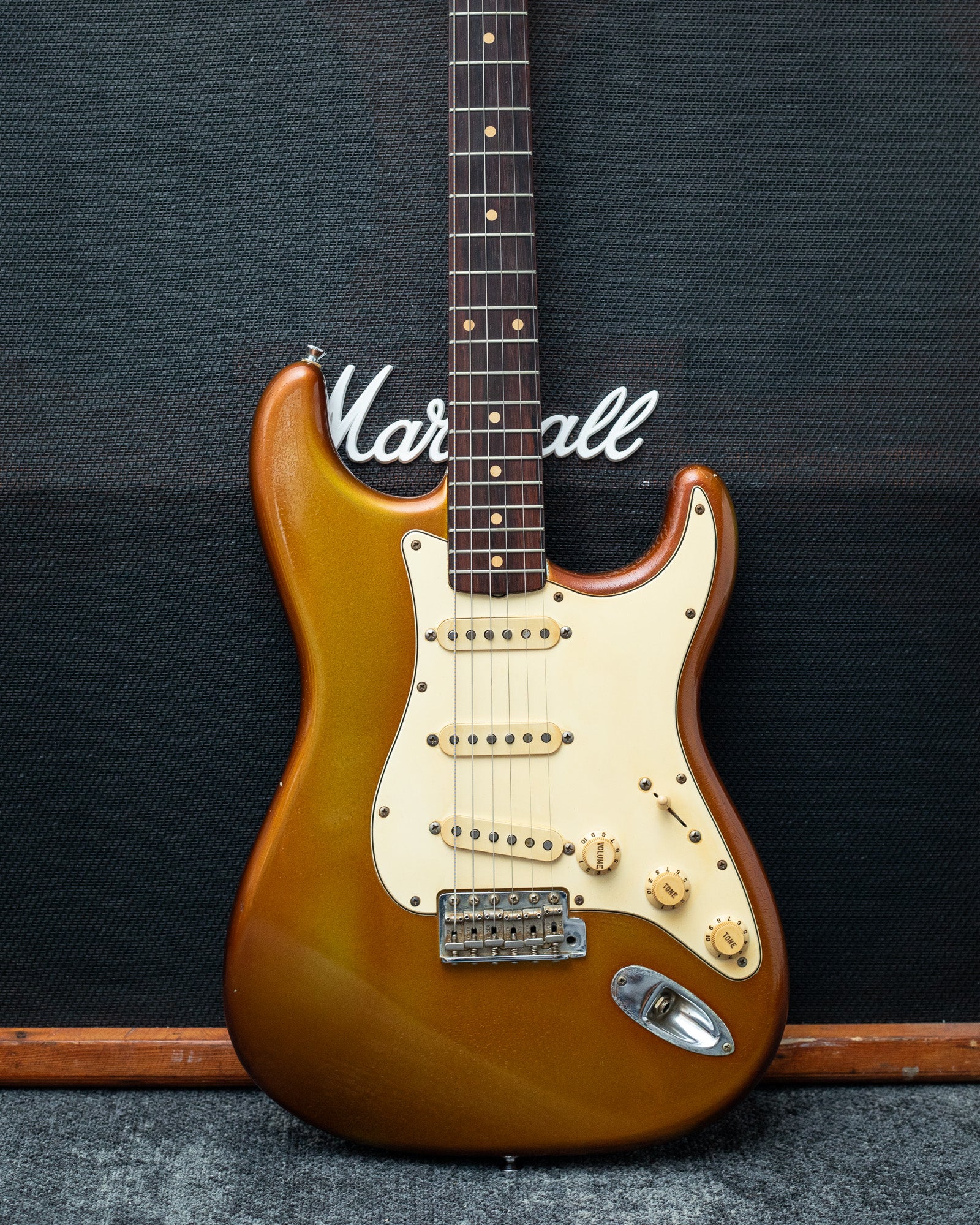 Fender Custom Shop Limited Edition 1961 STRAT RELIC *8 of 12* - Gold (applied over a Sonic Blue base) (2000)