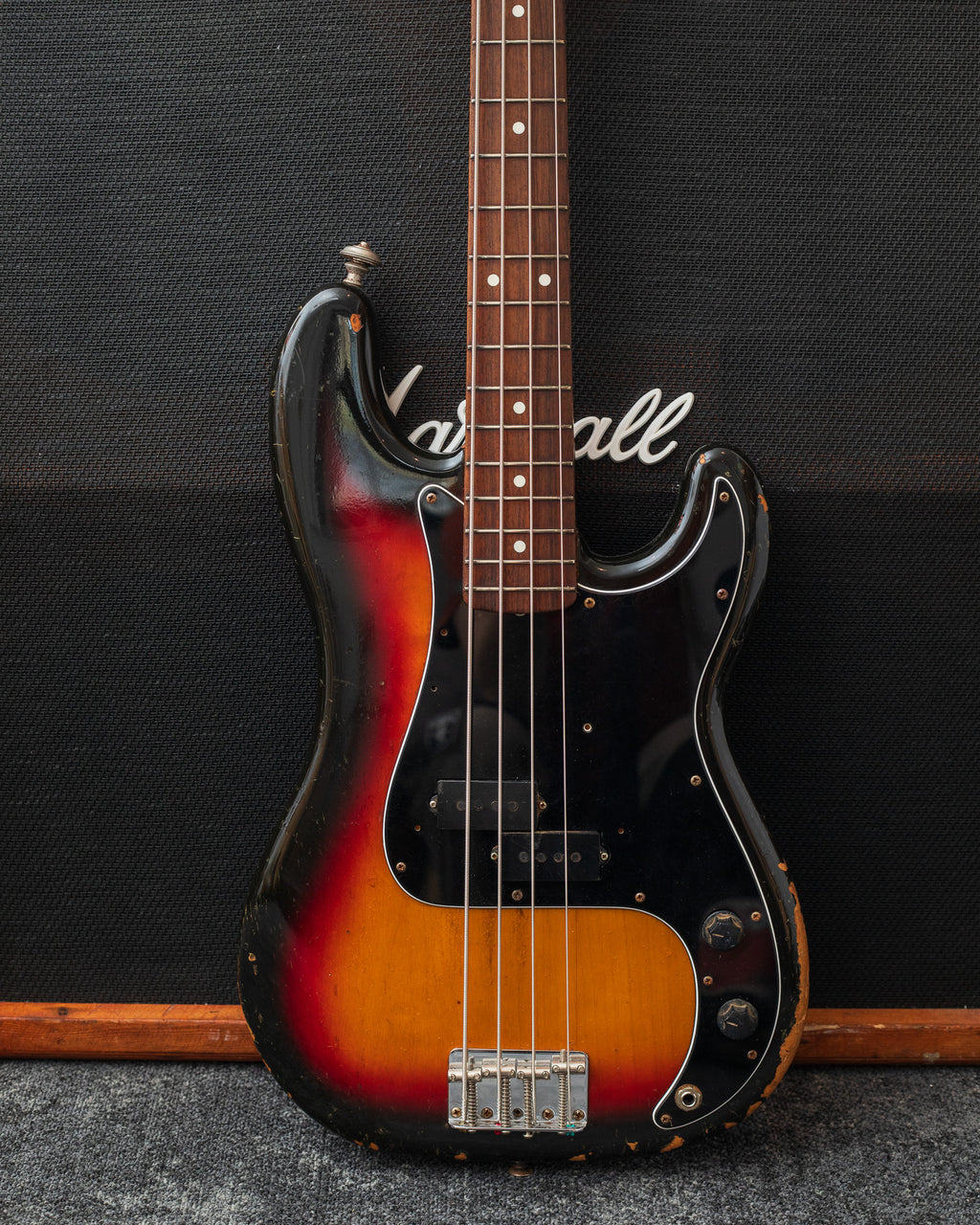 Fender Japan Precision Bass - Sunburst (1997-2000)