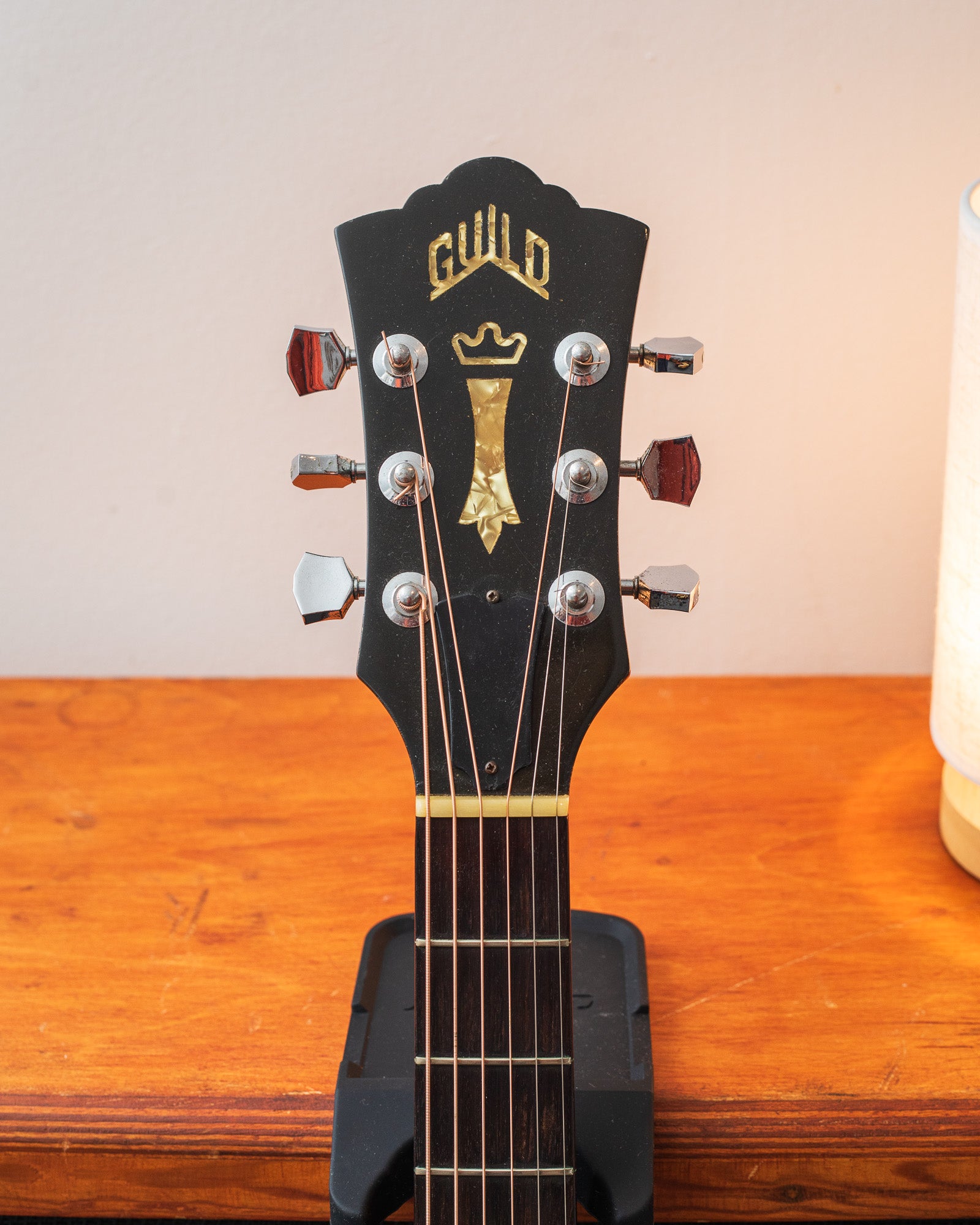 Guild D-40NT Acoustic - Natural (1977)
