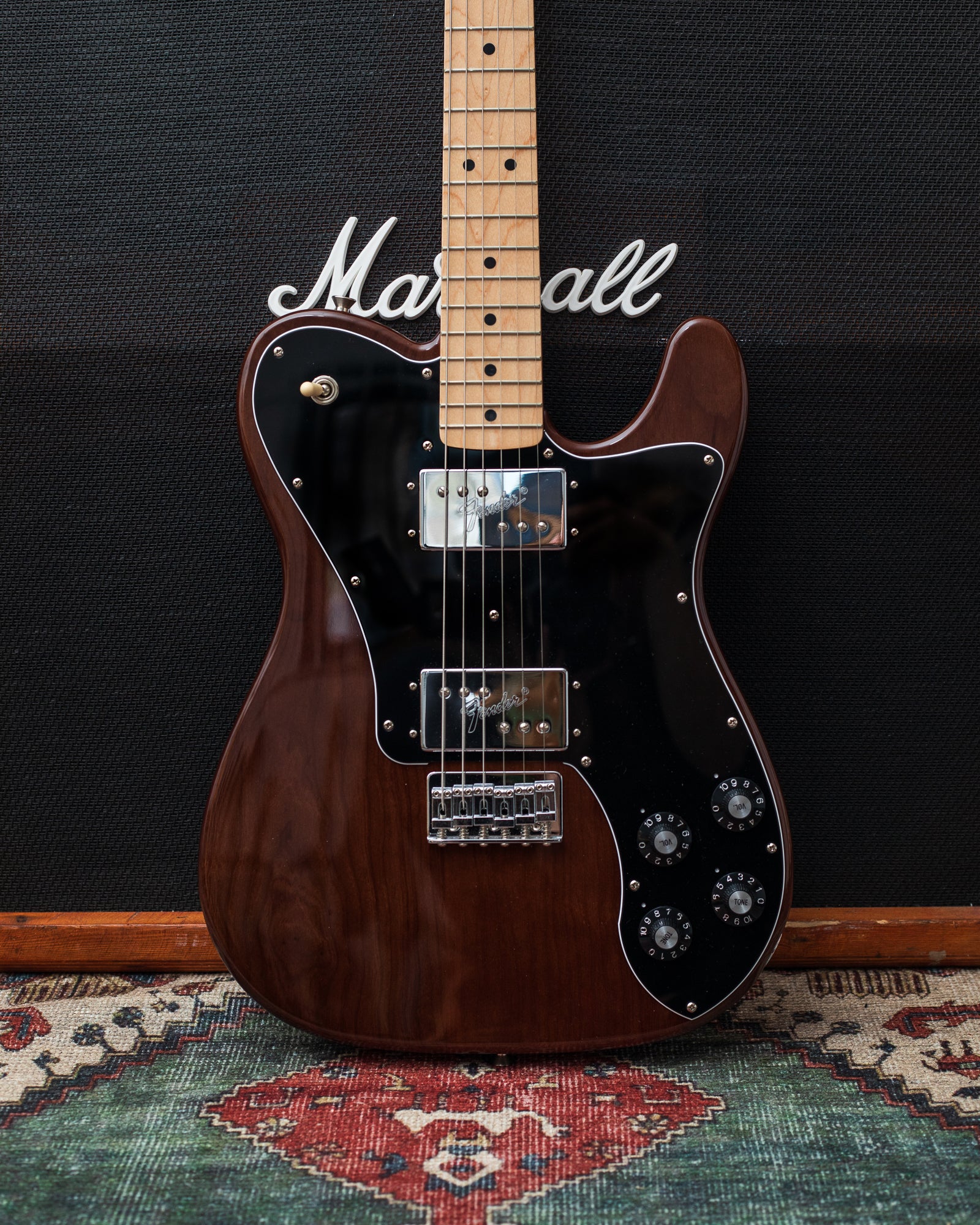 Fender Telecaster FSR 70s Deluxe - Walnut (2024)