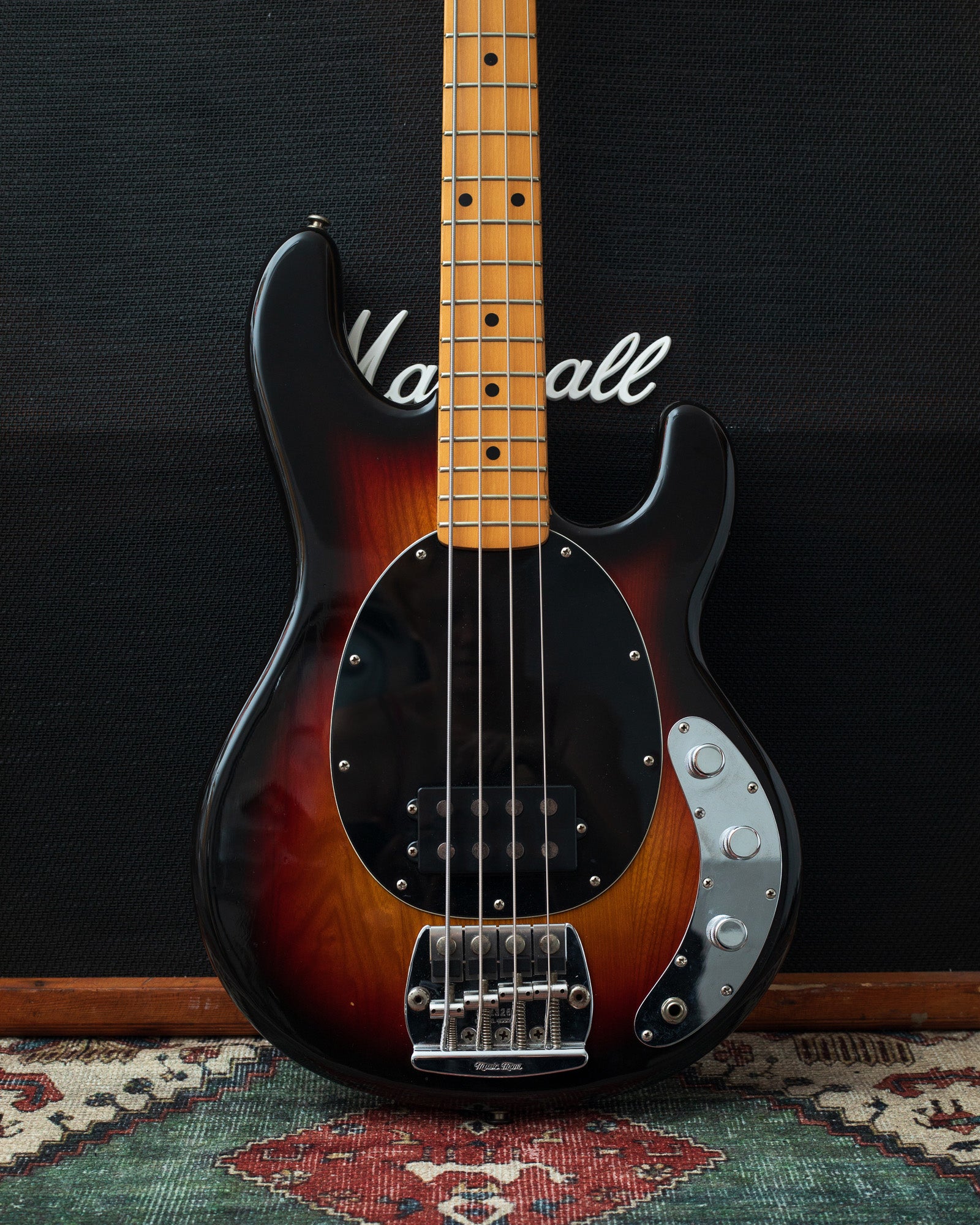 Music Man Stingray - Sunburst (1979-1981)