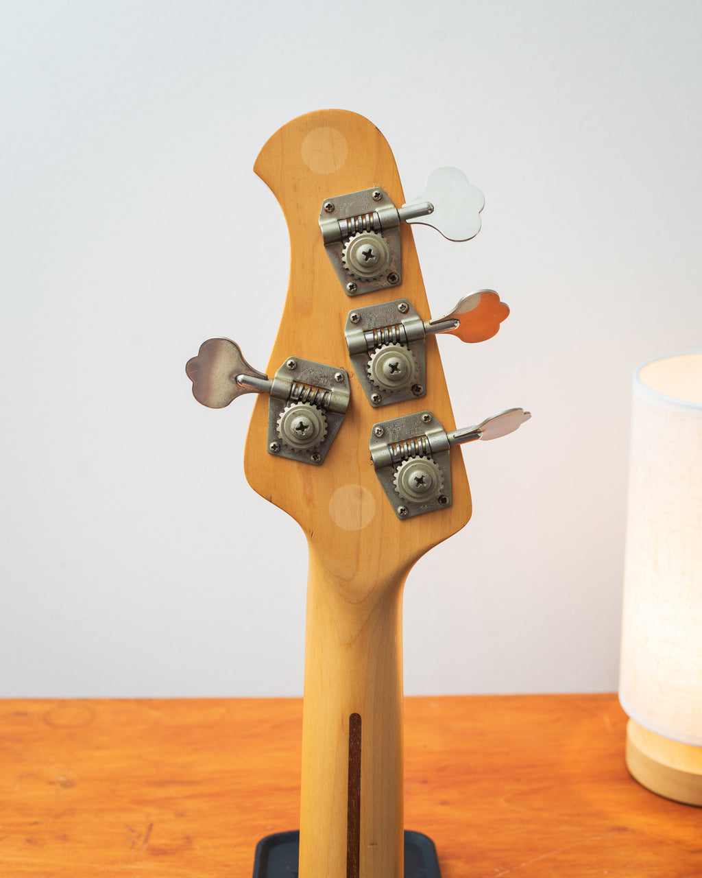 Music Man Stingray - Sunburst (1979-1981)