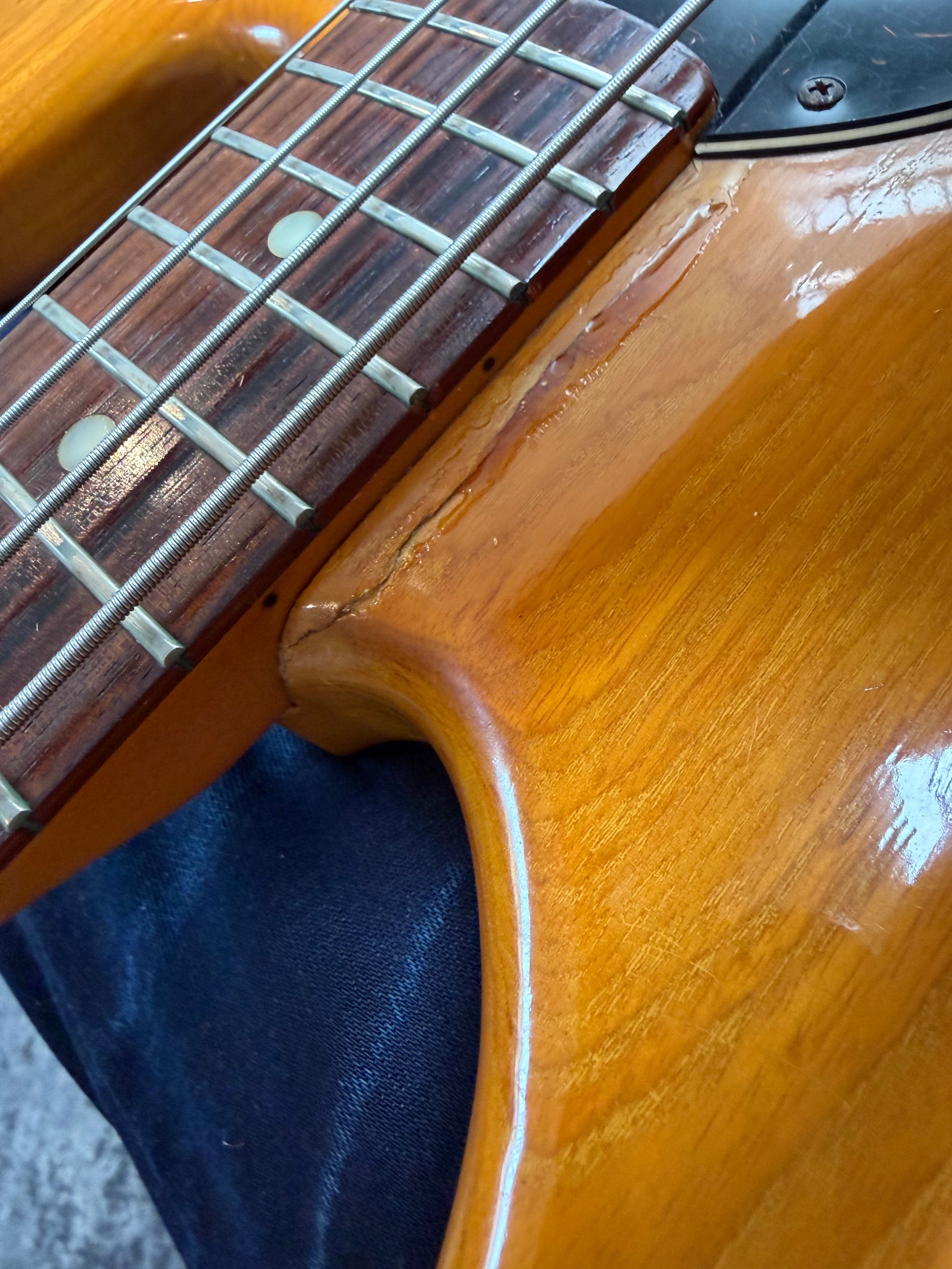 Music Man Stingray - Natural (1979-1980)