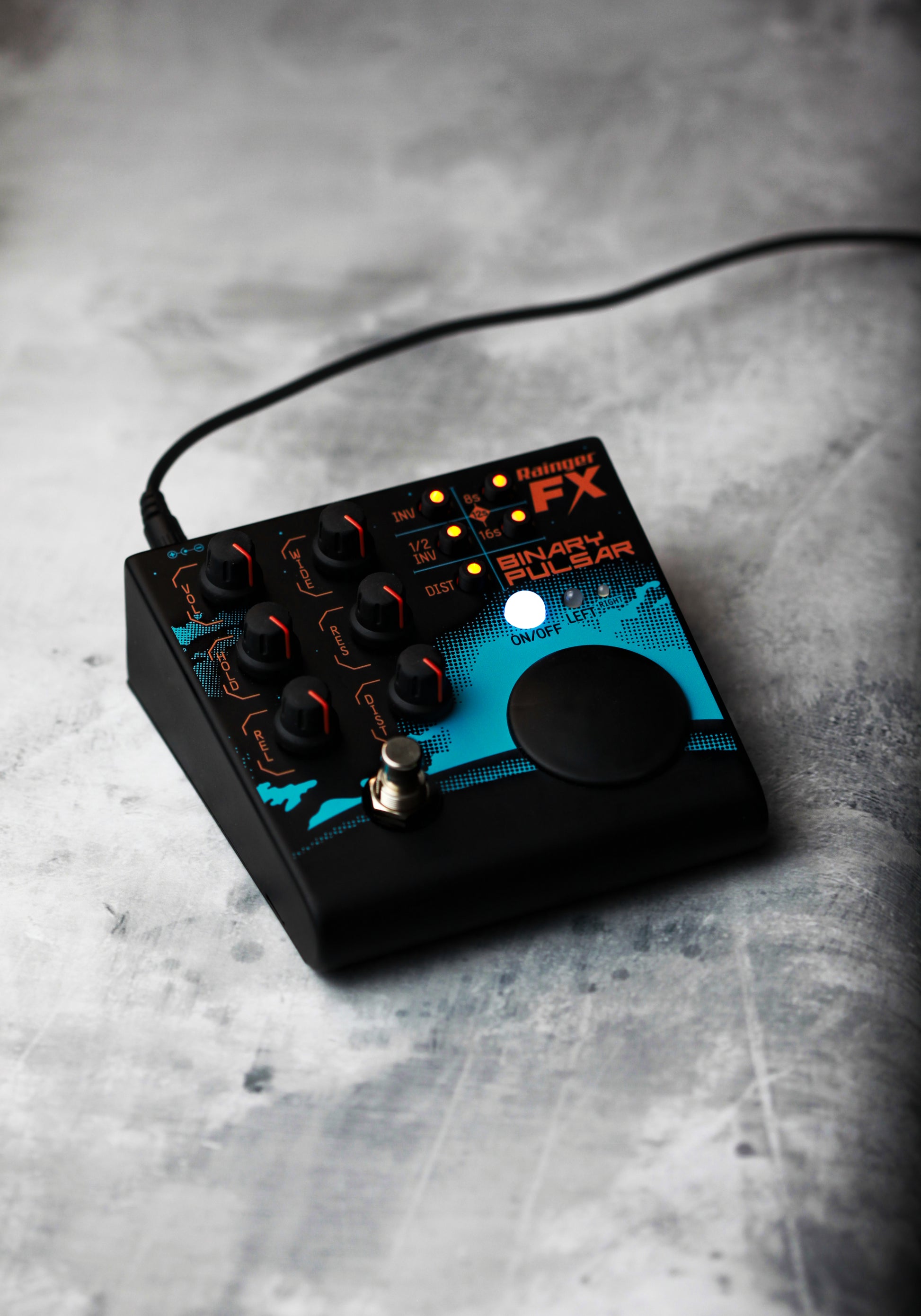 Rainger FX Binary Pulsar - Stereo Sidechainer / Panner / Tremolo Pedal